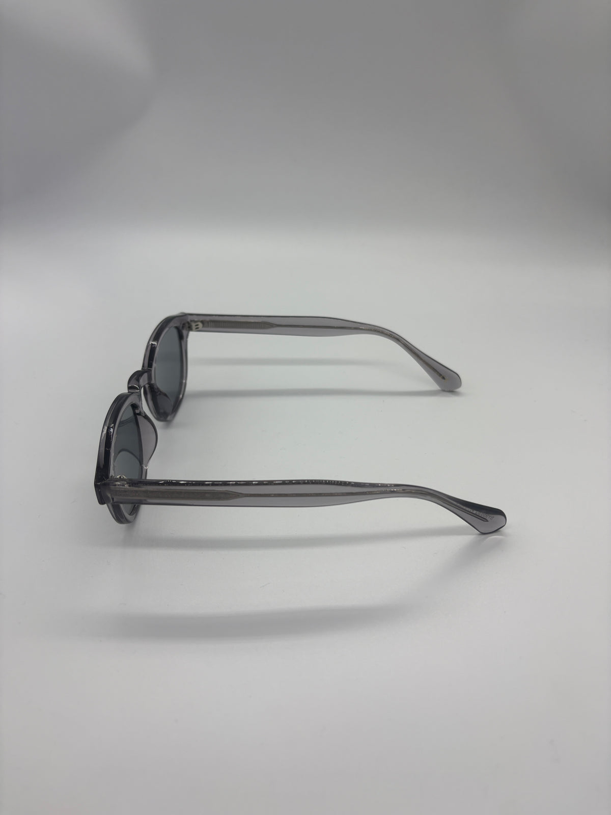 MEGA Grise Transparente