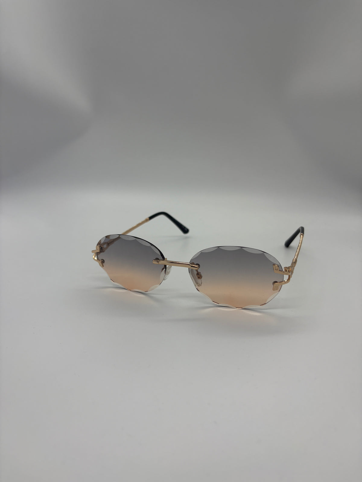 AURA Beige