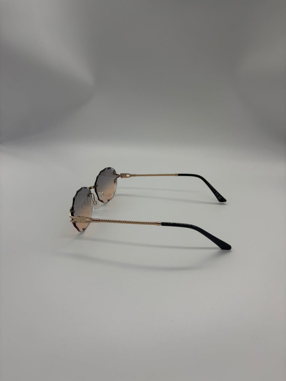 AURA Beige